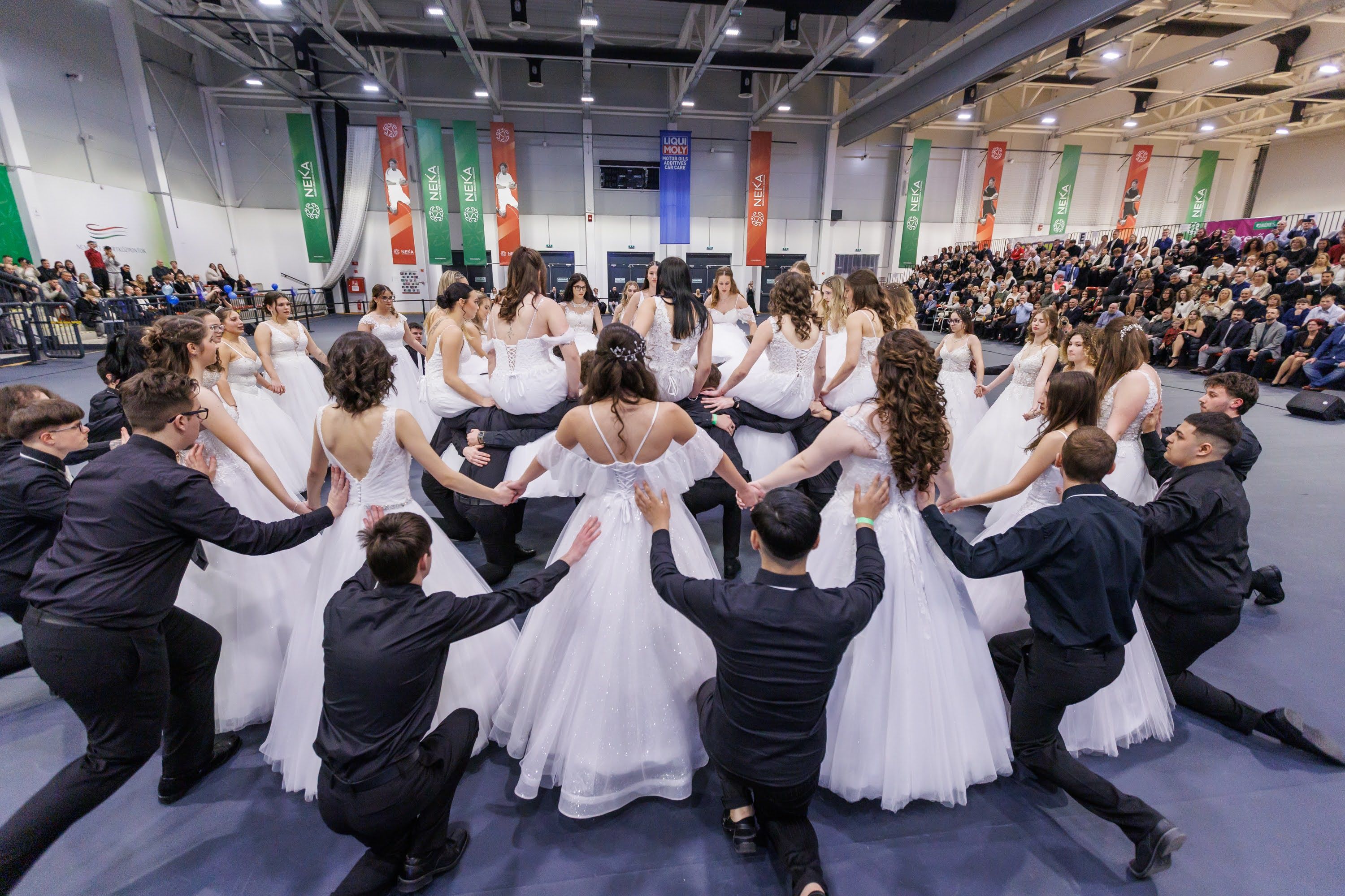 Szalagavató a Mathiászban