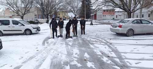 Iskoláink is kivették részüket a hóeltakarításból